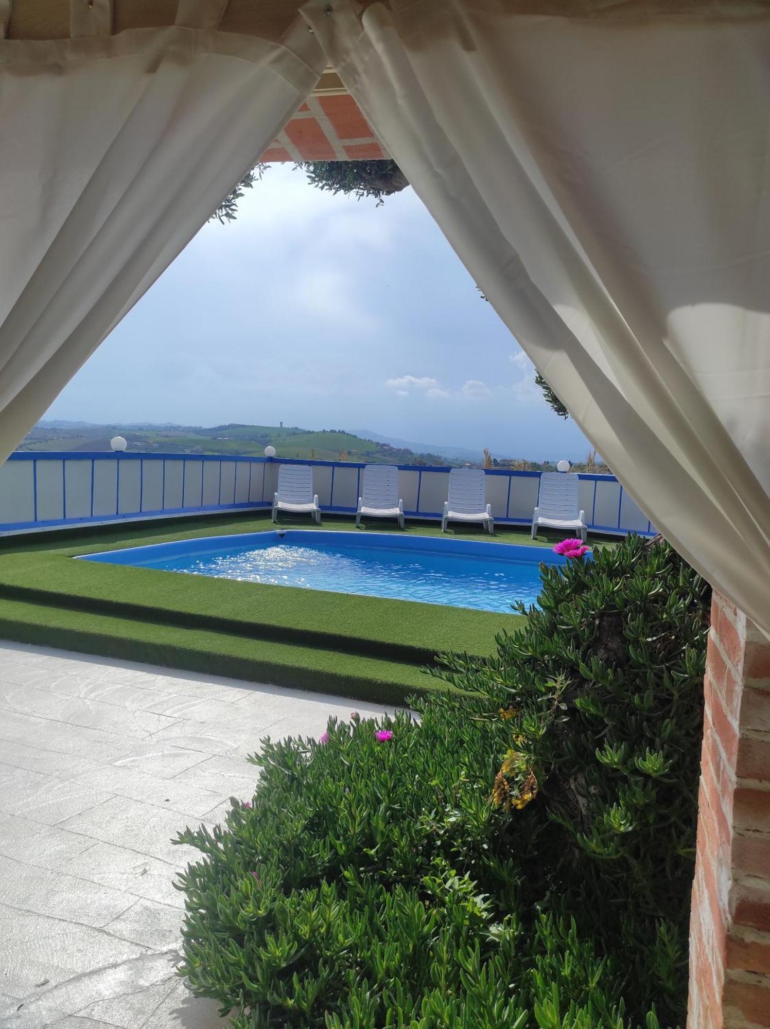 B&B Gli Amici Del Tubarello Roseto Degli Abruzzi Exterior foto